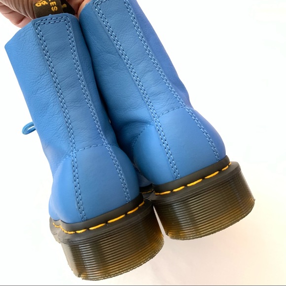 🎉HP🎉NWOT Authentic Dr. Martens Blue Leather Boots - Picture 6 of 10